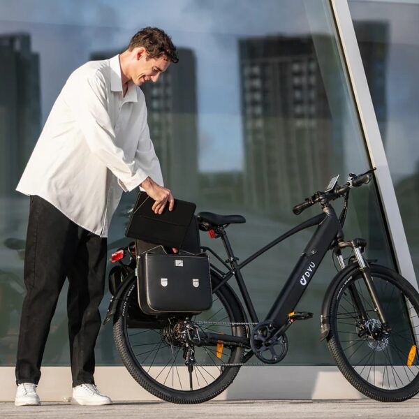 DYU C5 kaupunkisähköpyörä mustana sivuprofiilista