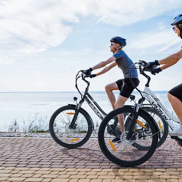 Tyylikas sahkopyora kolmella avustustasolla ja 25 km/h huippunopeudella