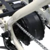 Onesport OT30 sähköfatbike ylittämässä suojatietä