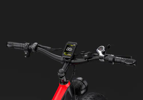 duotts s26 nousemassa kivikkoista metsapolkua