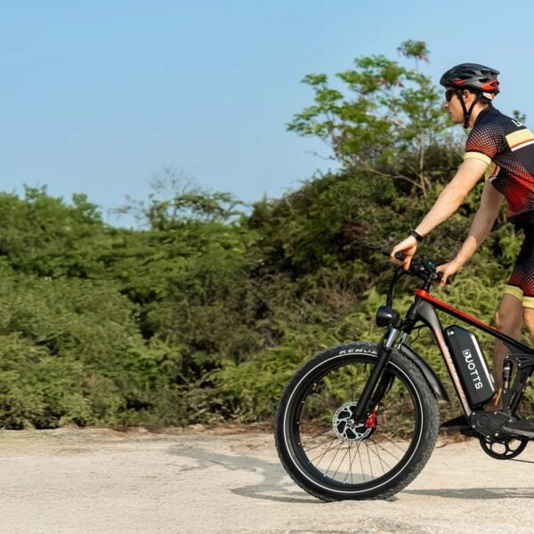 takarengas ja kaksoismoottori duotts s26 sahkofatbikessa