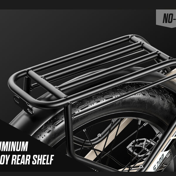 S700 sähköfatbike maantieajossa