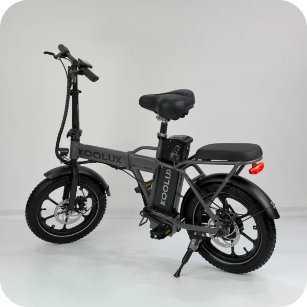 LED-etuvalo pimeässä testissä