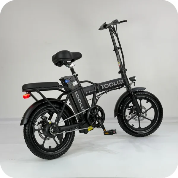 Ajokuva kaupungin kaduilla