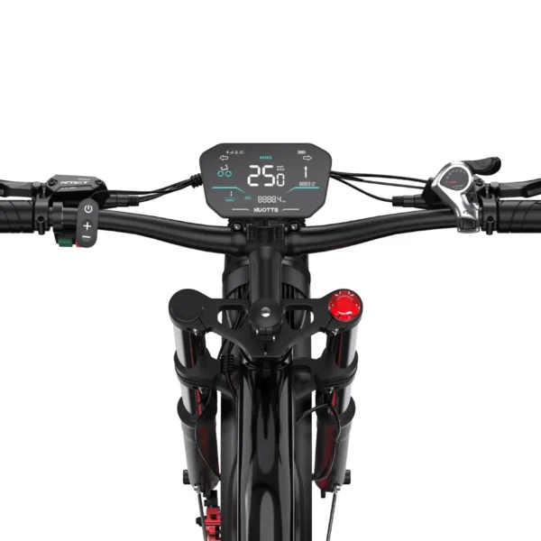 Kaksoismoottorinen N26 kiipeämässä jyrkkää mäkeä.