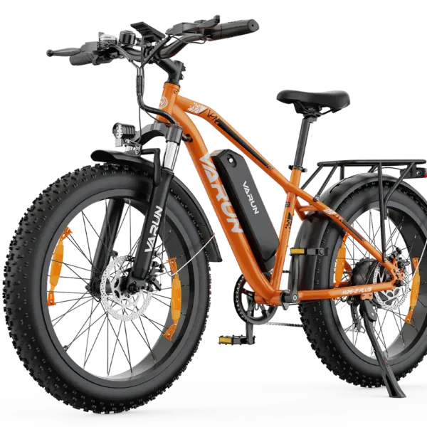 Varun M26-2 PLUS sähkömaastopyörä käyttäjä koeajossa