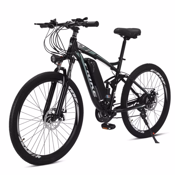 Frike F2 täysjousitettu sähköpyörä kaupunkiajossa, taustalla moderni arkkitehtuuri.