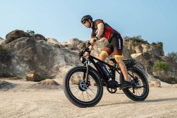 duotts-s26-sahkofatbike-maastopyora-1000w-fat-tayssahko.jpg