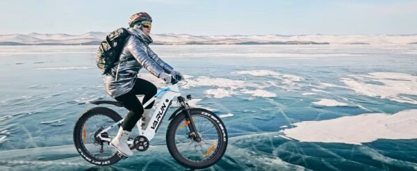varun-s26-1-fatbike-valkoinen-takaa-kuvattu-sahkopyora.jpg.jpg