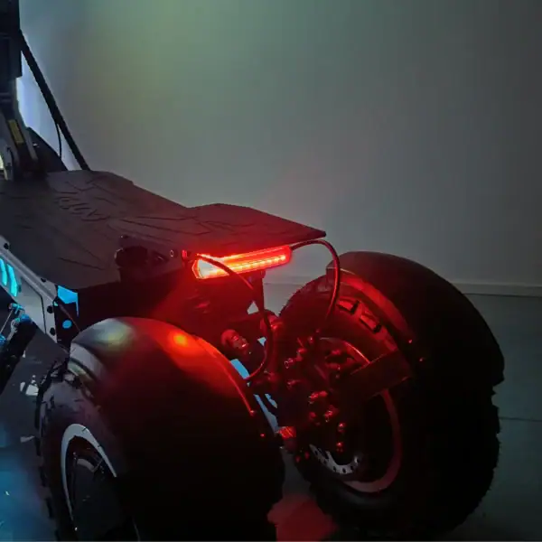 OOTD-T30-E-SCOOTER-2